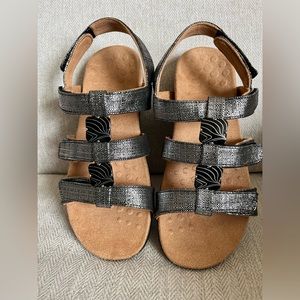 Vionic Amber Backstrap Sandal Metallic Black Women's 8.5M NIB